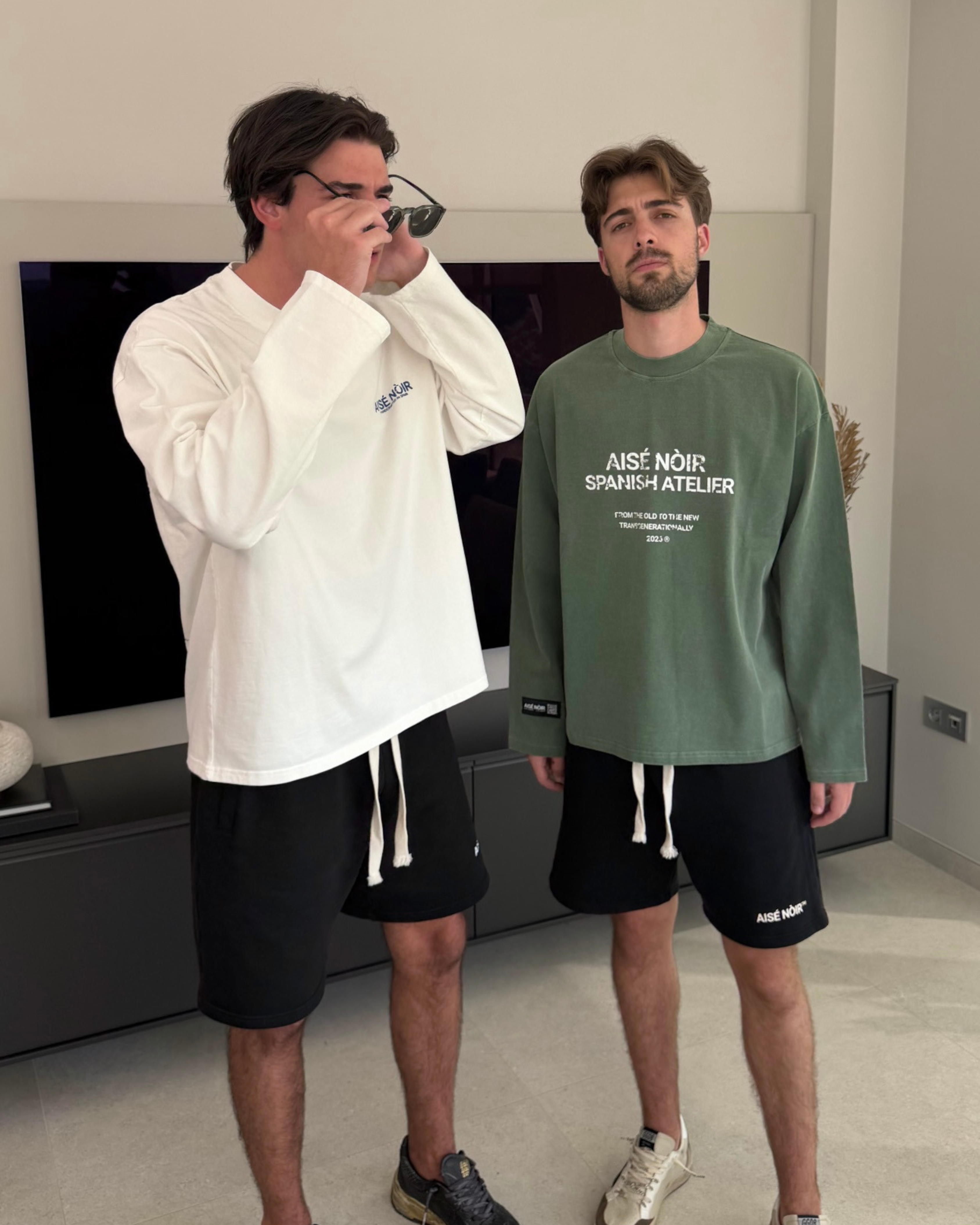 SUMMER ESSENTIALS LONGSLEEVE-thumbmail-4